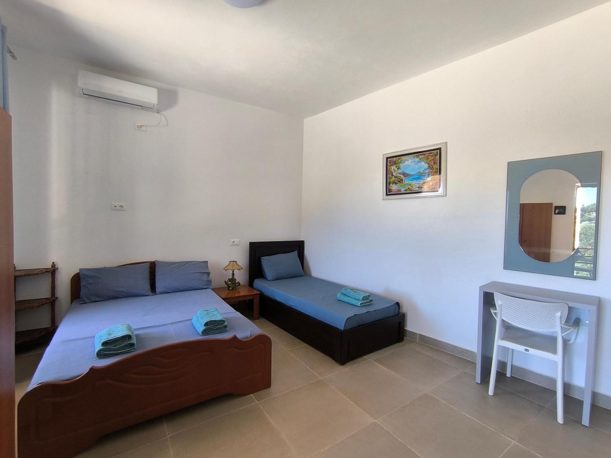 Kaful Apartments Qeparo Exterior photo